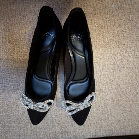 $69.50 Jones New York Women's Quinnie Pointed Toe Embellished Dress Flats size 9 - Picture 9 of 12